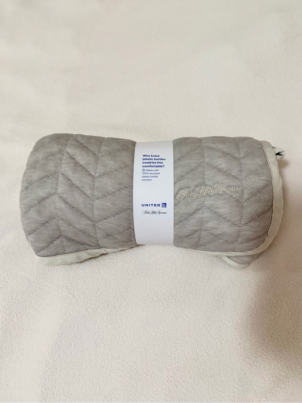 NWT United Airlines x Saks Fifth Avenue Polaris Business Class Blanket